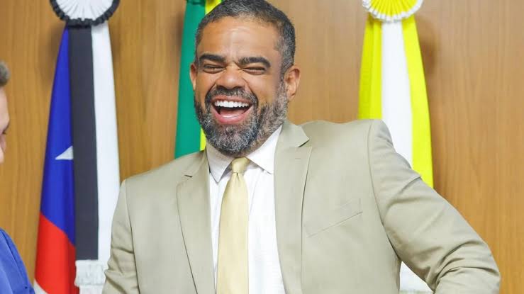 Prevaricação ou irregularidade administrativa? Servidores comissionados denunciam falta de pagamento do 13º na Câmara de São Luís