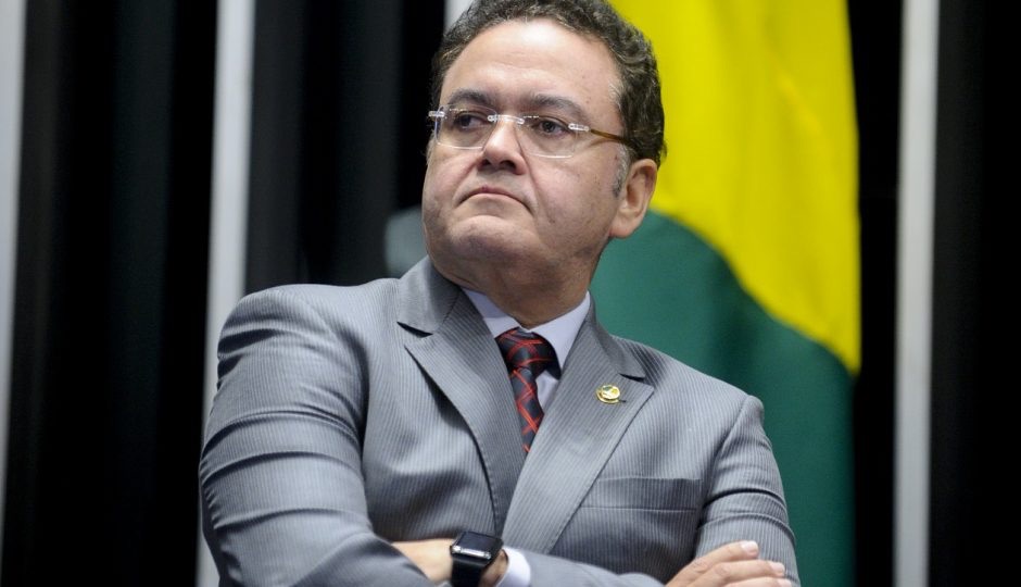 ‘Tempo de murici’: Roberto Rocha confirma que disputará o Senado